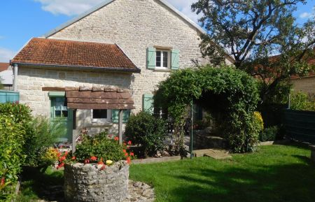 G&icirc;te n&deg;52G170 Pont-la-Ville - Haute-Marne - G&icirc;te Le Pastoral