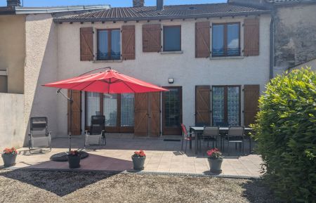 G&icirc;te n&deg;52G208 Champigny-sous-Varennes - Haute-Marne - Gite Au Jardin