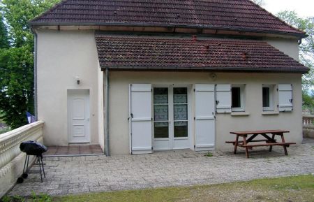 G&icirc;te n&deg;52G219 Bourbonne-les-Bains - Haute-Marne - Terrasse