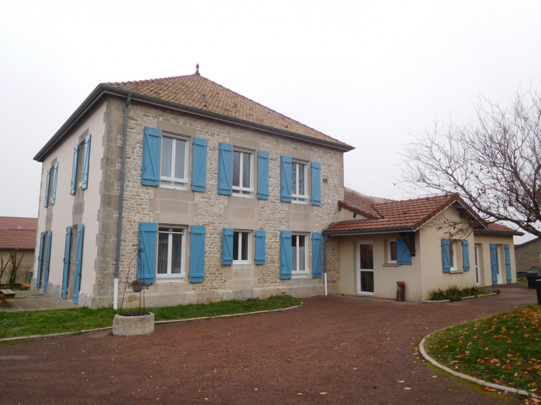 photo 0