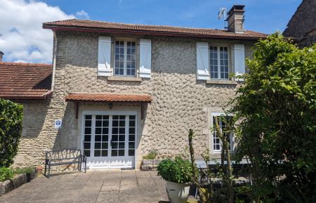 G&icirc;te n&deg;52G293 Le Montsaugeonnais - Haute-Marne - Ext&eacute;rieur Gite