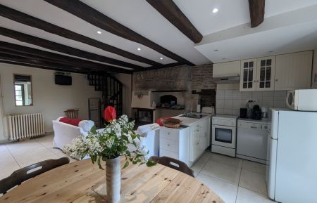 G&icirc;te n&deg;52G313 Villars-Santenoge - Haute-Marne - Cuisine