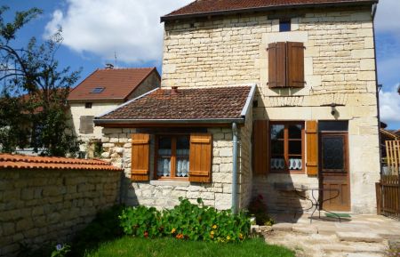 G&icirc;te n&deg;52G318 Pont-la-Ville - Haute-Marne - photo
