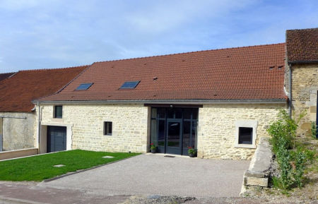 G&icirc;te n&deg;52G327 Vignes-la-C&ocirc;te - Haute-Marne - photo