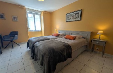 G&icirc;te n&deg;52G341 Ch&acirc;teauvillain - Haute-Marne - Chambre &eacute;tage