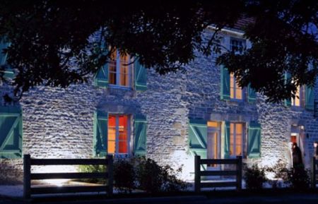 G&icirc;te n&deg;52G356 Dancevoir - Haute-Marne - Le g&icirc;te la nuit 
