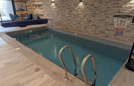 G&icirc;te n&deg;52G387 Curel - Haute-Marne - Piscine int&eacute;rieure privative