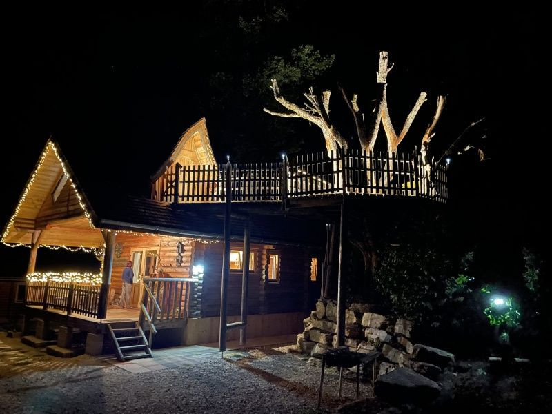photo 0