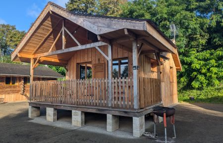 G&icirc;te n&deg;52G403 Charmes - Haute-Marne - Chalet