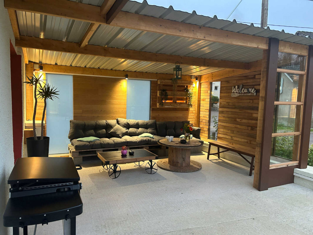 photo 0