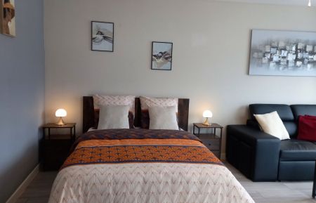 G&icirc;te n&deg;52G420 Bourbonne-les-Bains - Haute-Marne - Lit 2 pers studio