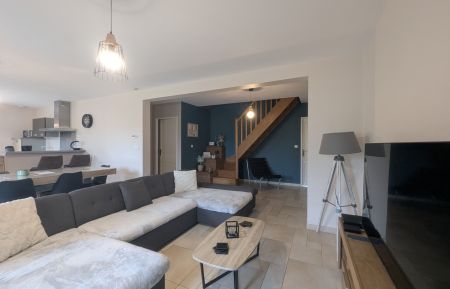 G&icirc;te n&deg;52G426 &Eacute;claron-Braucourt-Sainte-Livi&egrave;re - Haute-Marne - Salon