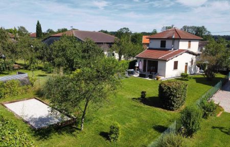 G&icirc;te n&deg;52G409 La Porte du Der - Haute-Marne - JARDIN